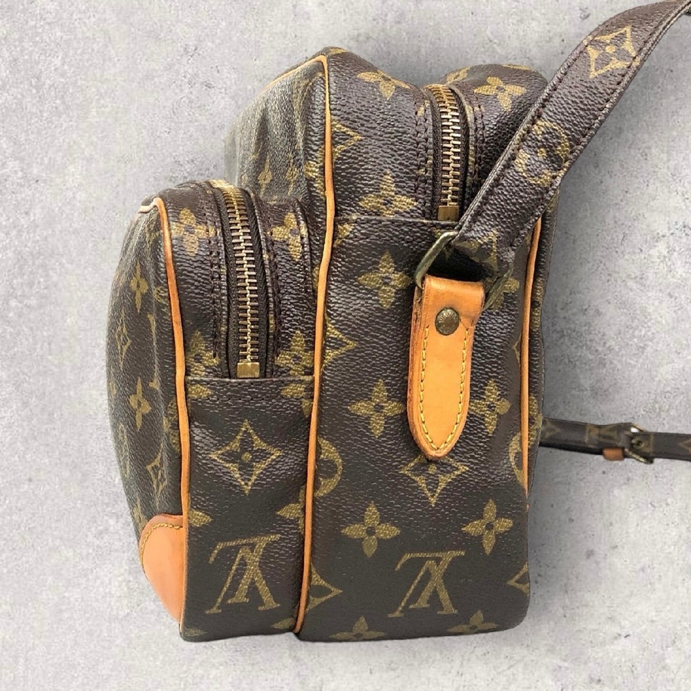 Louis Vuitton Nile Crossbody Shoulder BAG - Picture 3 of 10